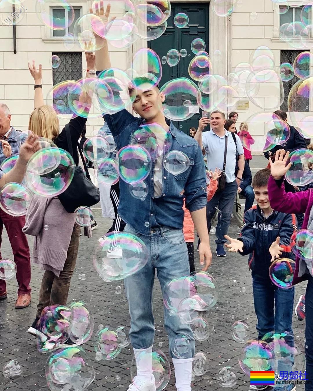 毛若懿又双叒叕发新硬照！ - 51虹马