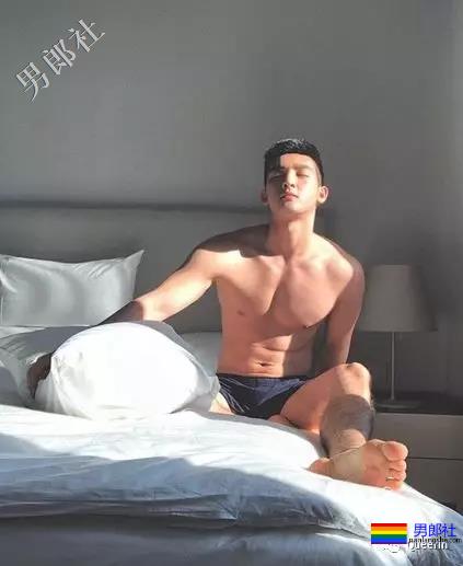 毛若懿又双叒叕发新硬照！ - 51虹马