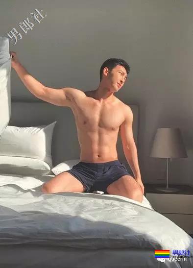 毛若懿又双叒叕发新硬照！ - 51虹马