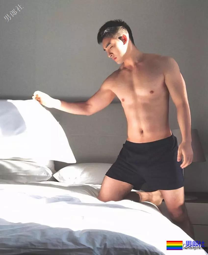 毛若懿又双叒叕发新硬照！ - 51虹马