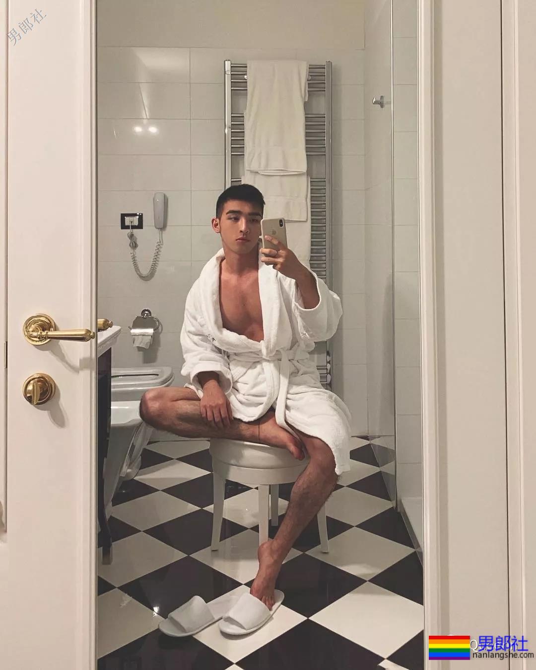 毛若懿又双叒叕发新硬照！ - 51虹马