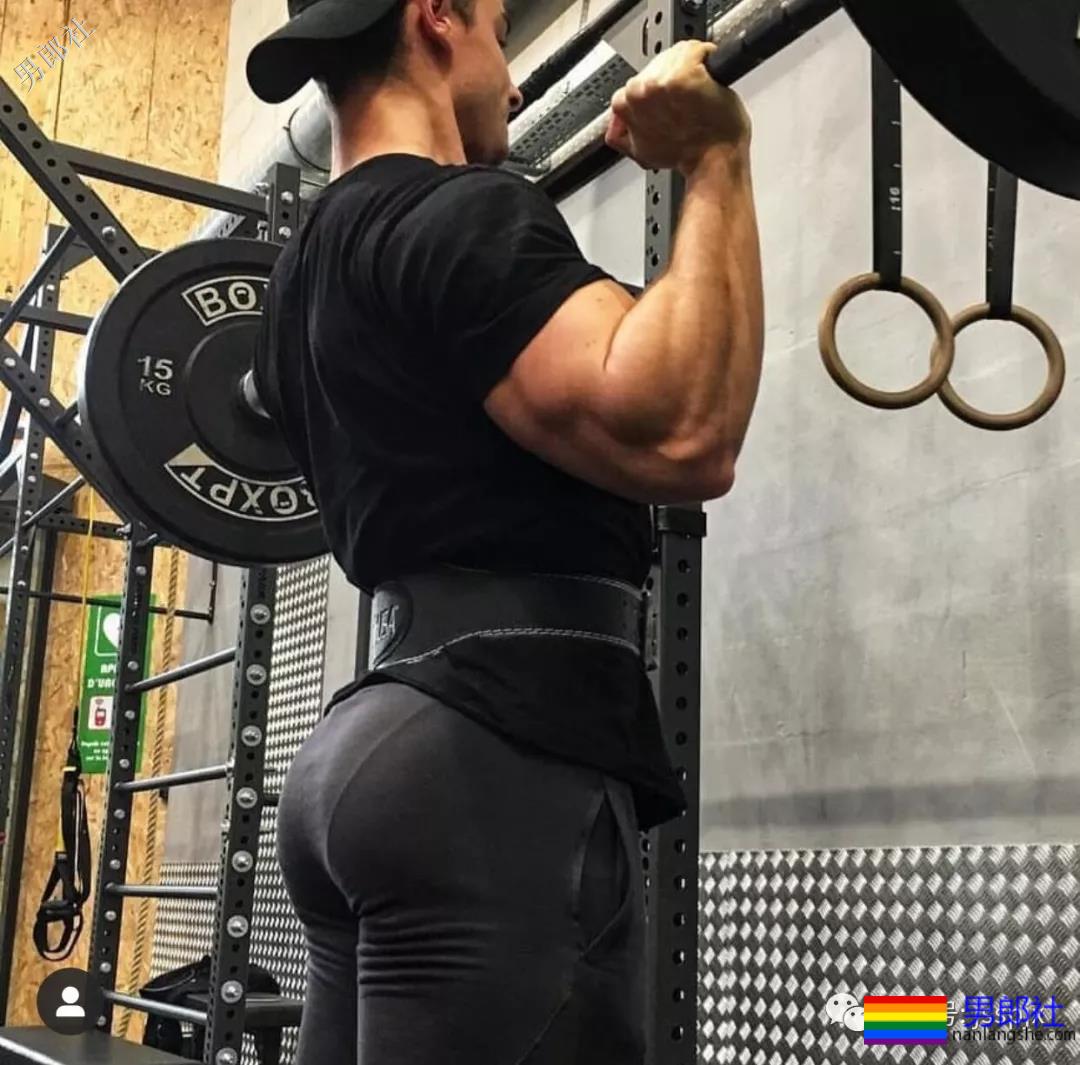 怎样让自己的臀翘过美国队长！？ - 51虹马