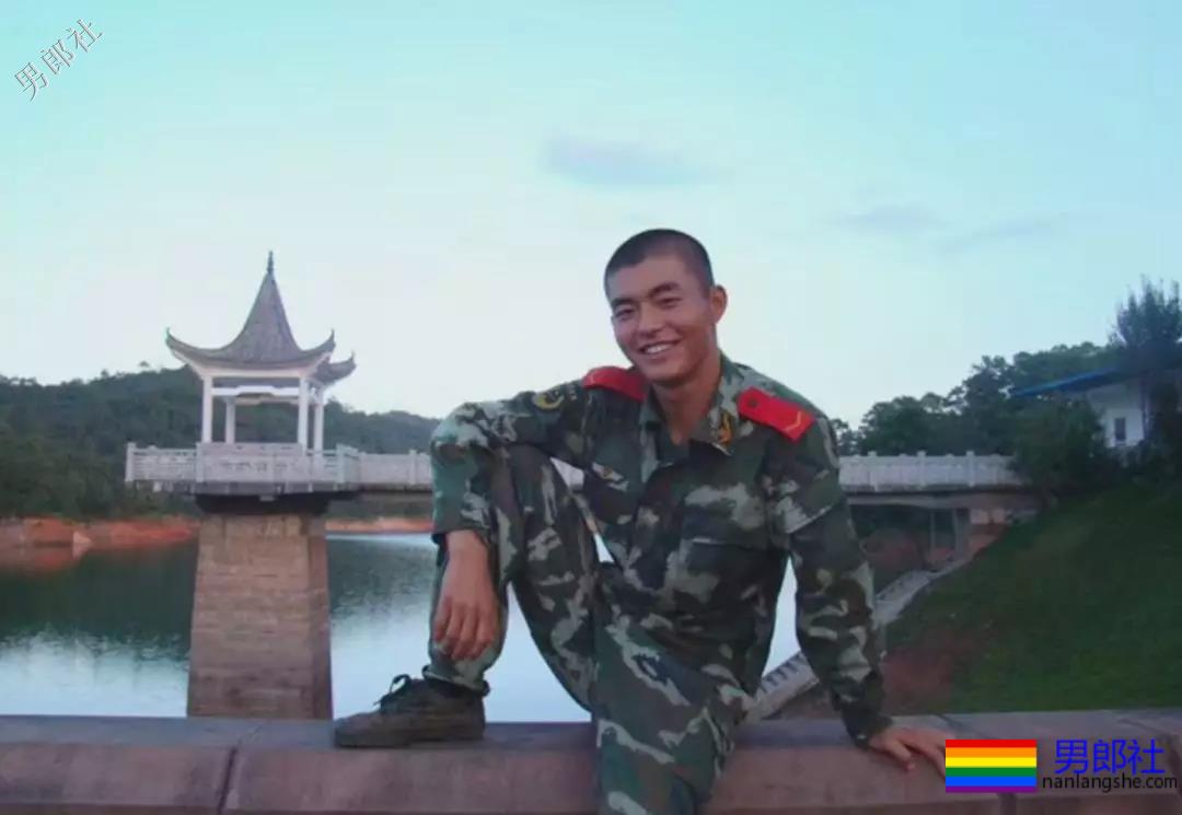 退伍兵当健身教练，拍小视频走红！ - 51虹马