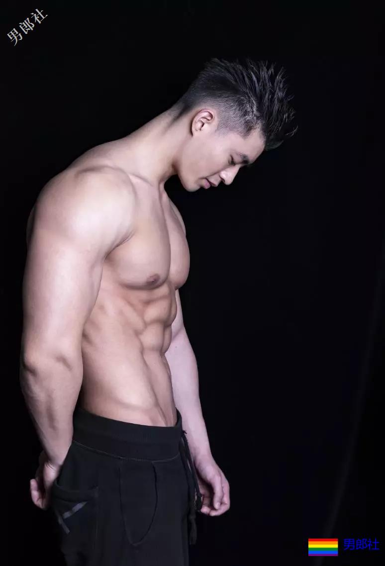 退伍兵当健身教练，拍小视频走红！ - 51虹马