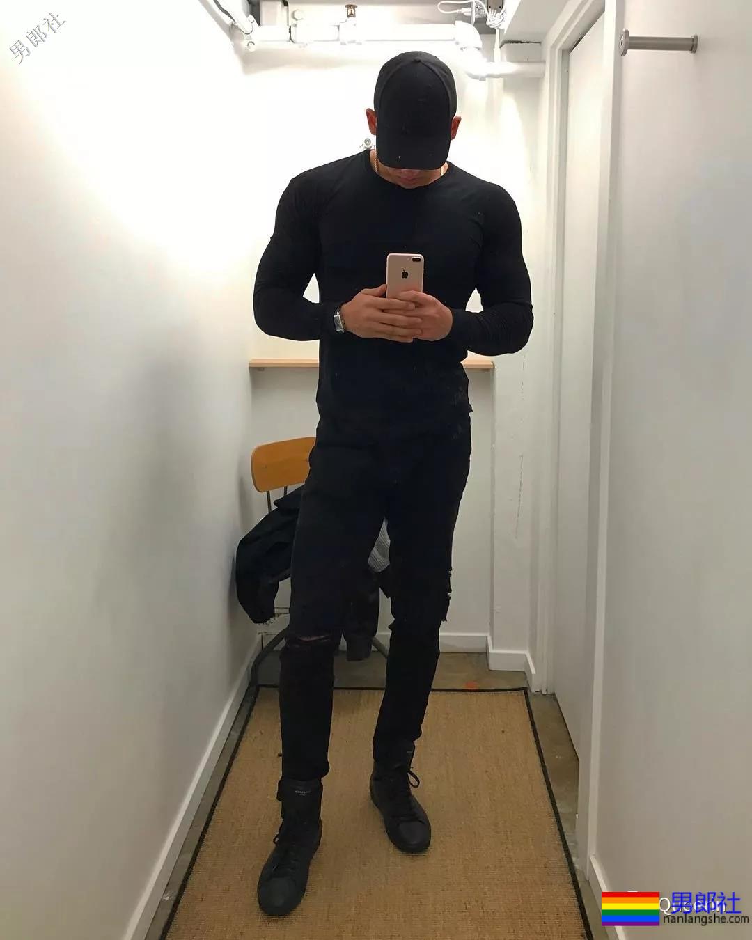 195小哥哥硬照真不亏，A爆的肌肉男真是万能良药！ - 51虹马