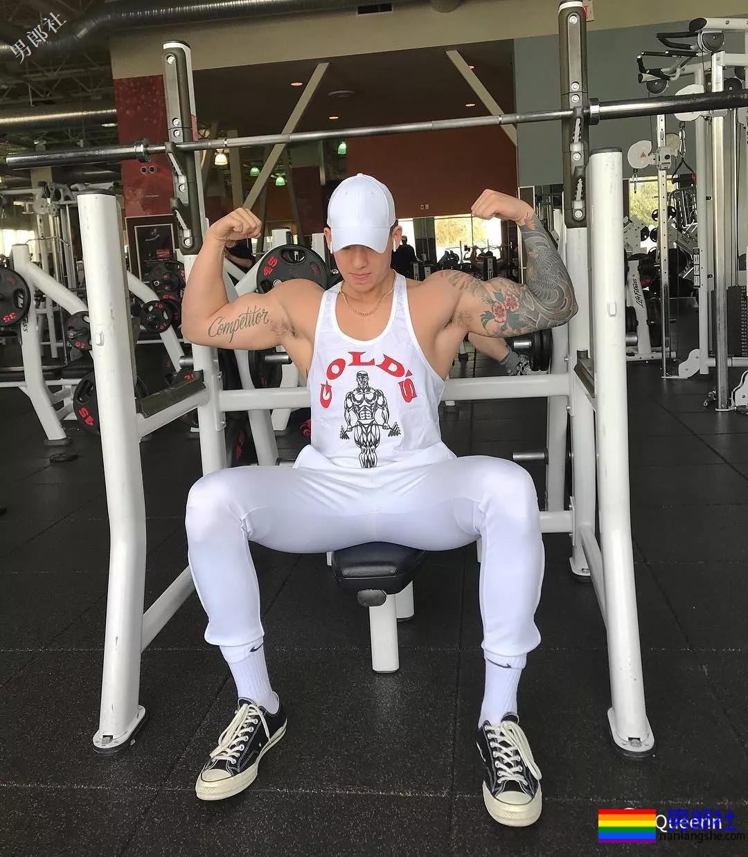 195小哥哥硬照真不亏，A爆的肌肉男真是万能良药！ - 51虹马