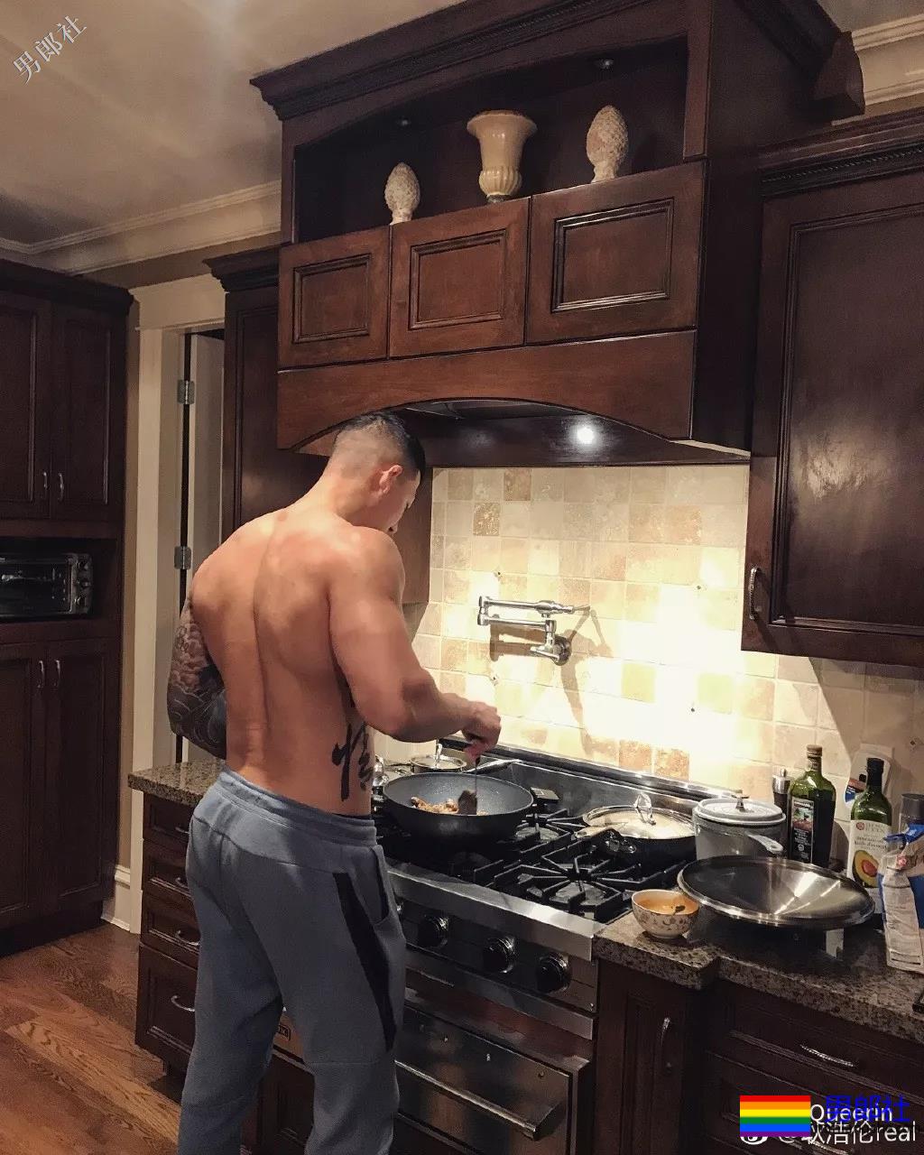 195小哥哥硬照真不亏，A爆的肌肉男真是万能良药！ - 51虹马