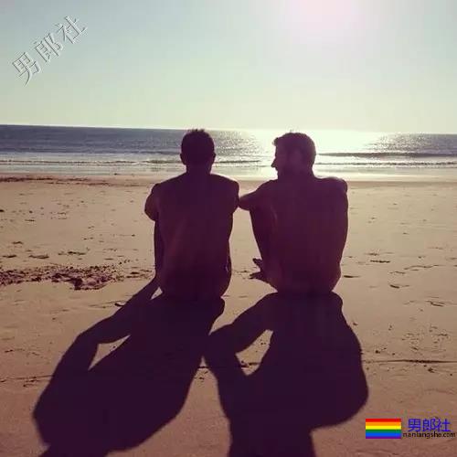 男生哪些表现说明他在说谎？-51虹马