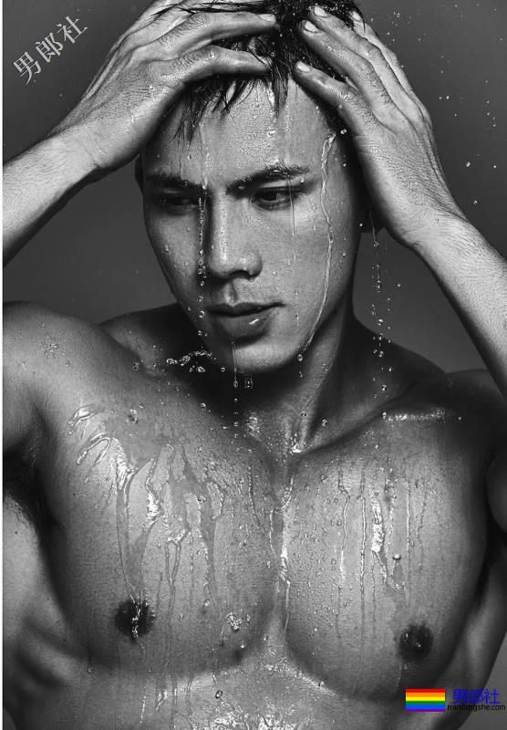 糖 | 壮男薄肌上阵！真的很大！ - 51虹马