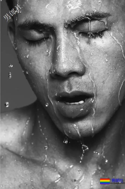 糖 | 壮男薄肌上阵！真的很大！ - 51虹马