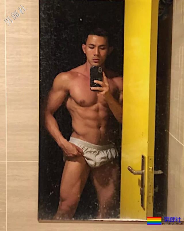 糖 | 壮男薄肌上阵！真的很大！ - 51虹马