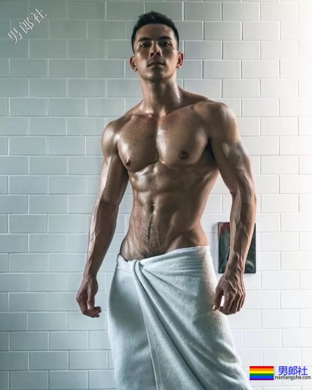 糖 | 壮男薄肌上阵！真的很大！ - 51虹马