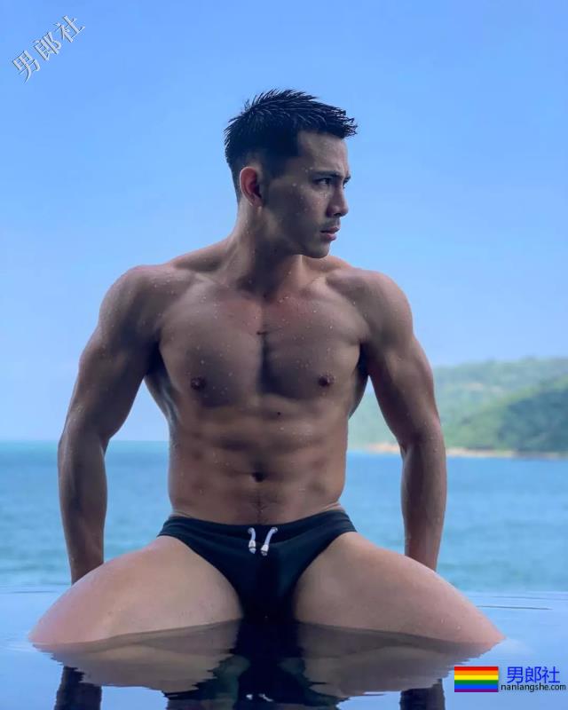 糖 | 壮男薄肌上阵！真的很大！ - 51虹马