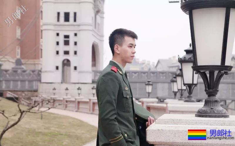 西南航空学院男生集体脱衣表演视频，传疯了 - 51虹马