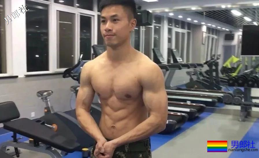 肌肉消防兵！张张图片都让你血脉喷张！ - 51虹马