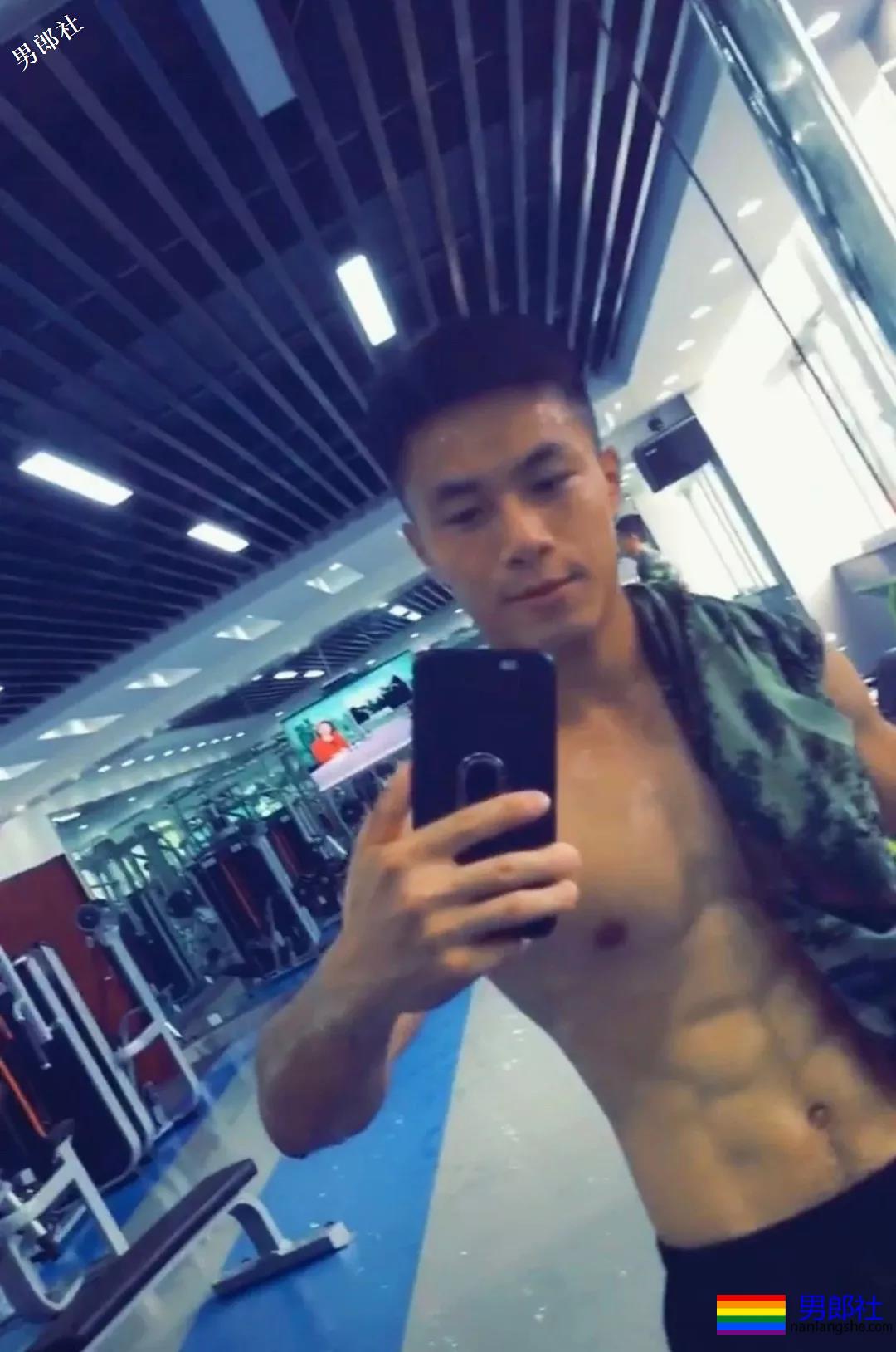 肌肉消防兵！张张图片都让你血脉喷张！ - 51虹马