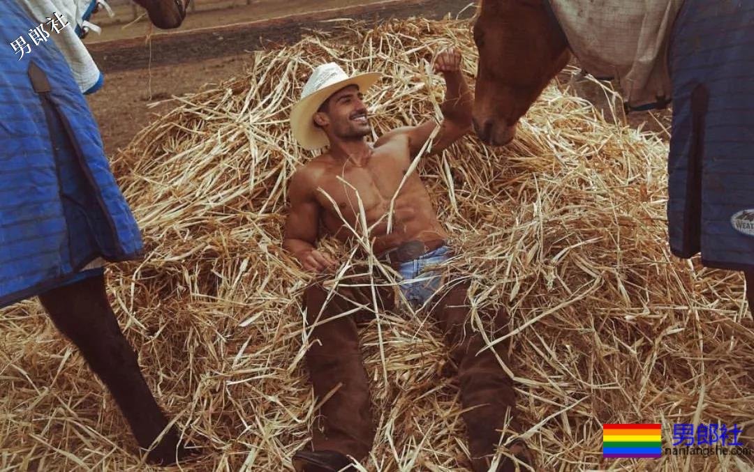 帅气的肌肉西部牛仔写真 - 51虹马