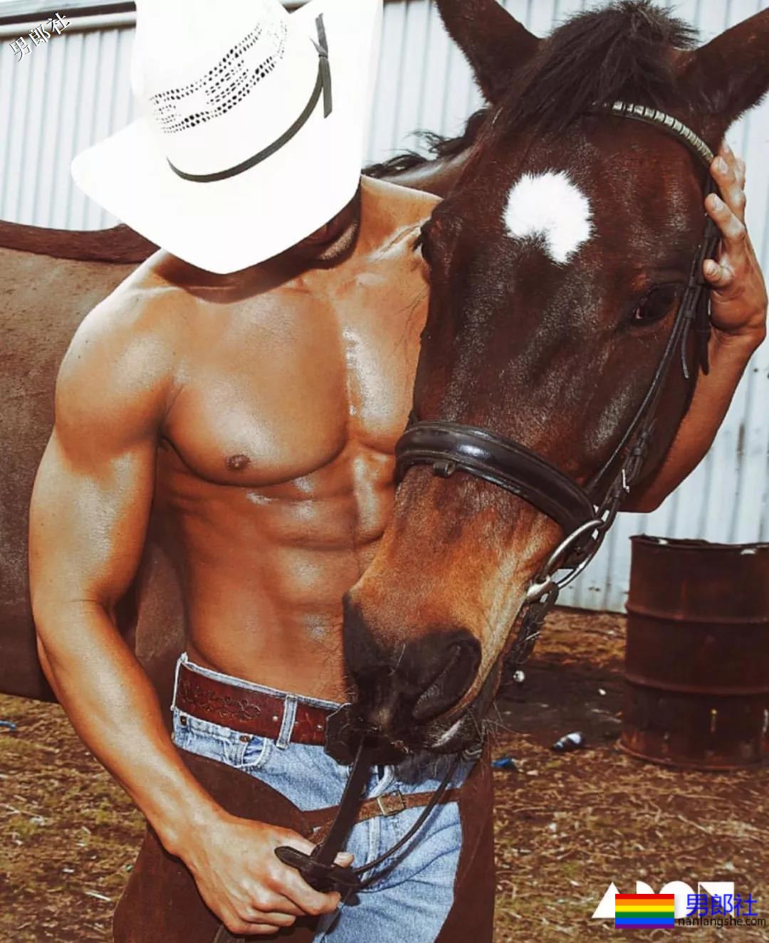 帅气的肌肉西部牛仔写真 - 51虹马