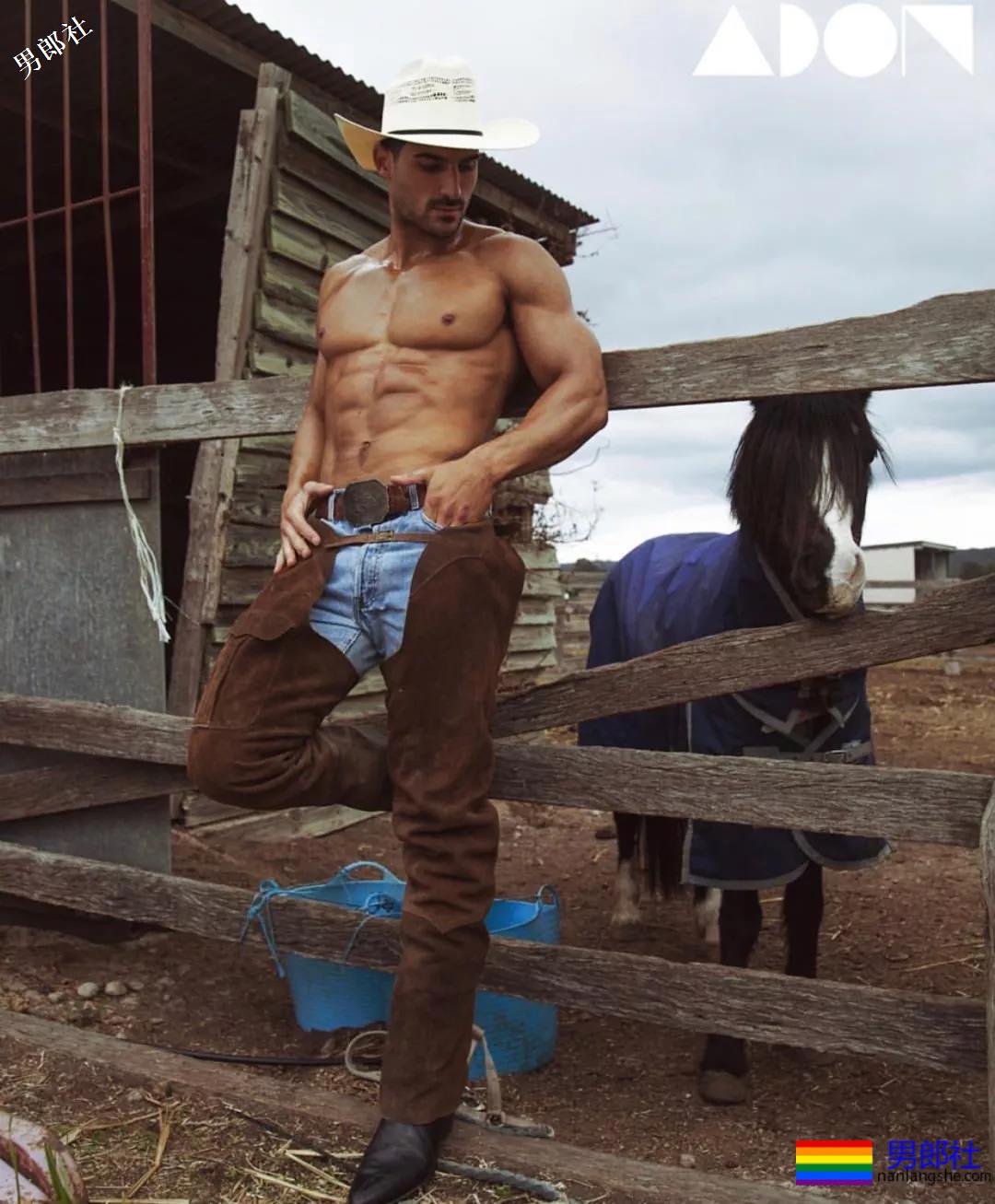 帅气的肌肉西部牛仔写真 - 51虹马