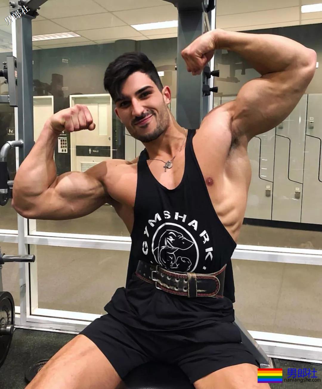 帅气的肌肉西部牛仔写真 - 51虹马