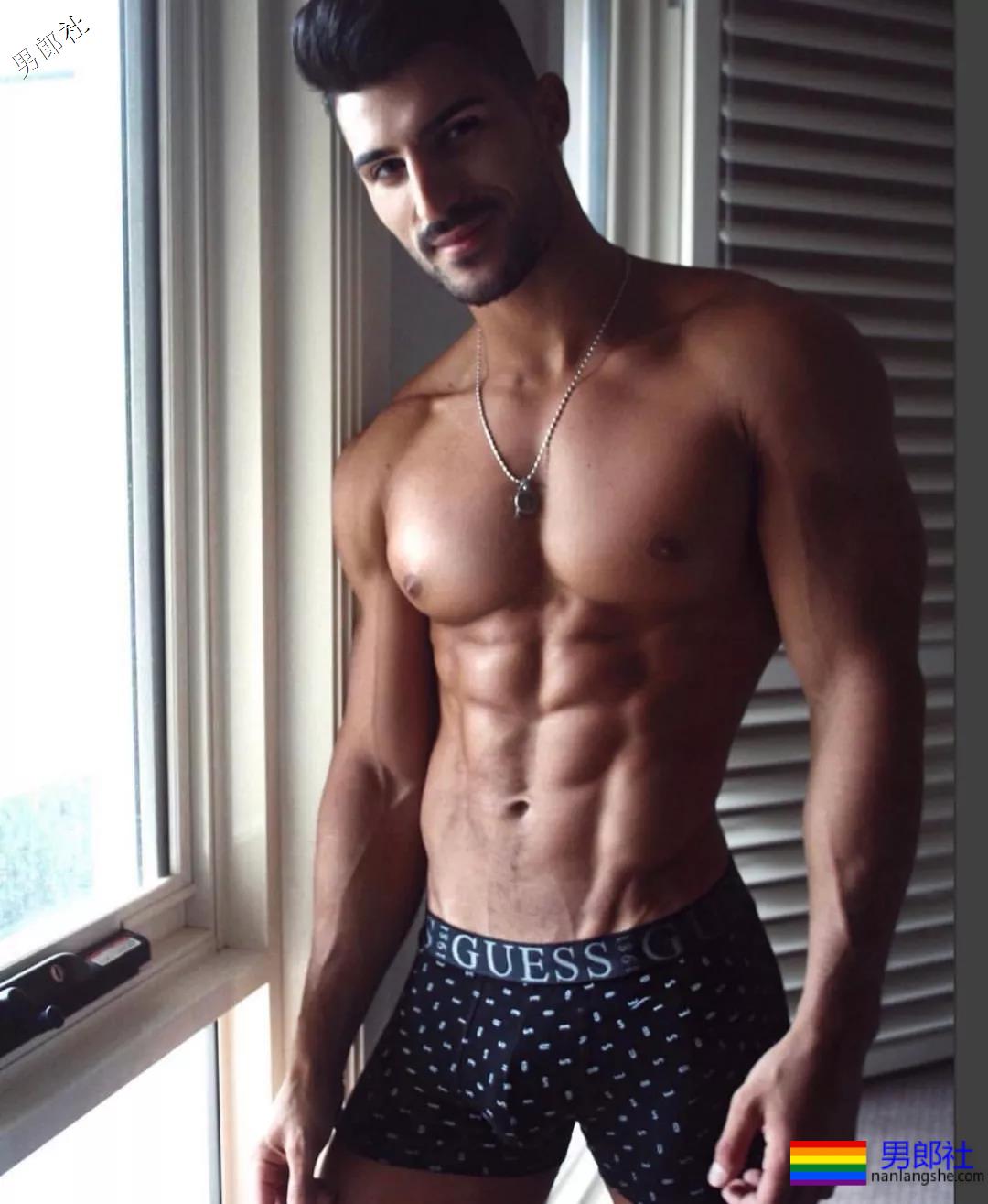 帅气的肌肉西部牛仔写真 - 51虹马