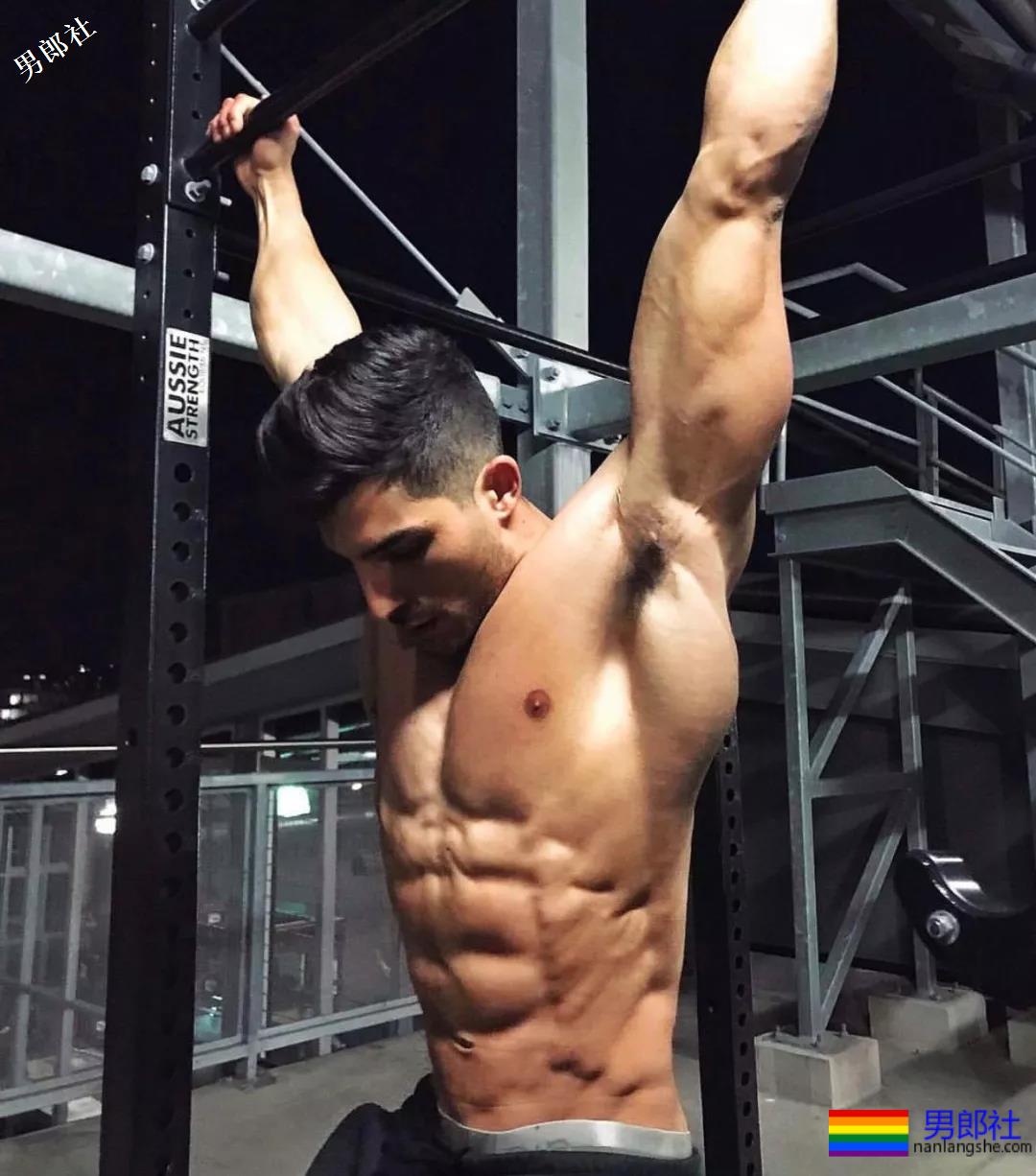 帅气的肌肉西部牛仔写真 - 51虹马