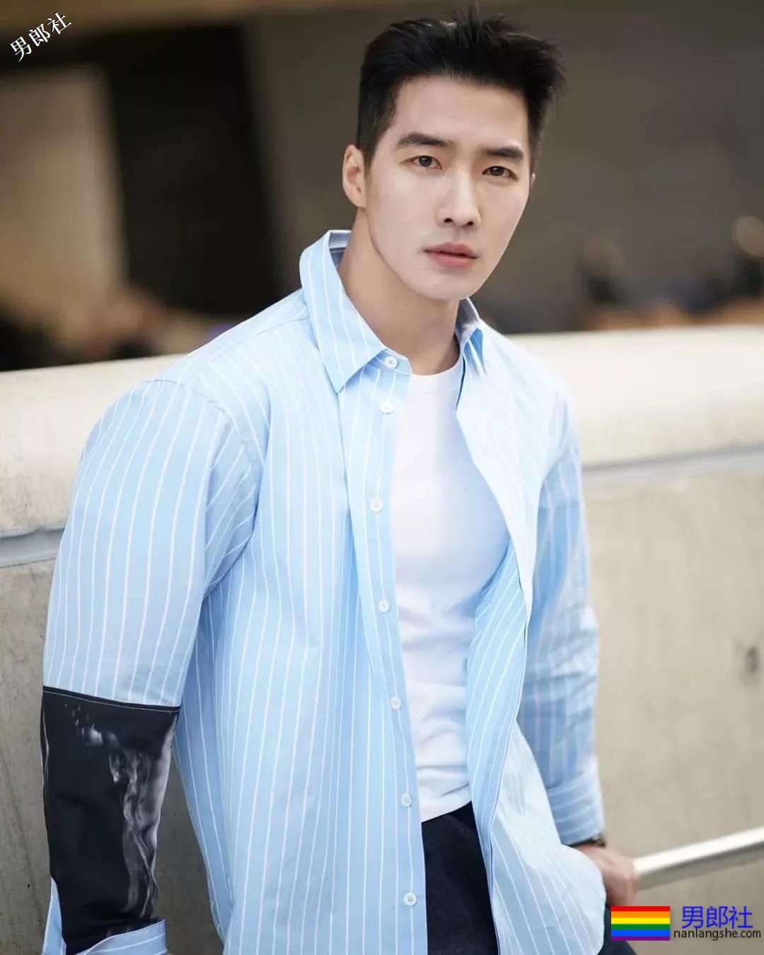 187大鼻子天菜男模，运动型筋肉身材被摄影师拍成这样？-51虹马