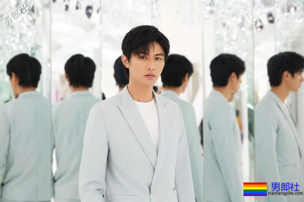 189大长腿男模男女通吃，俊朗少年气太鲜嫩，这颜值我给满分！-51虹马