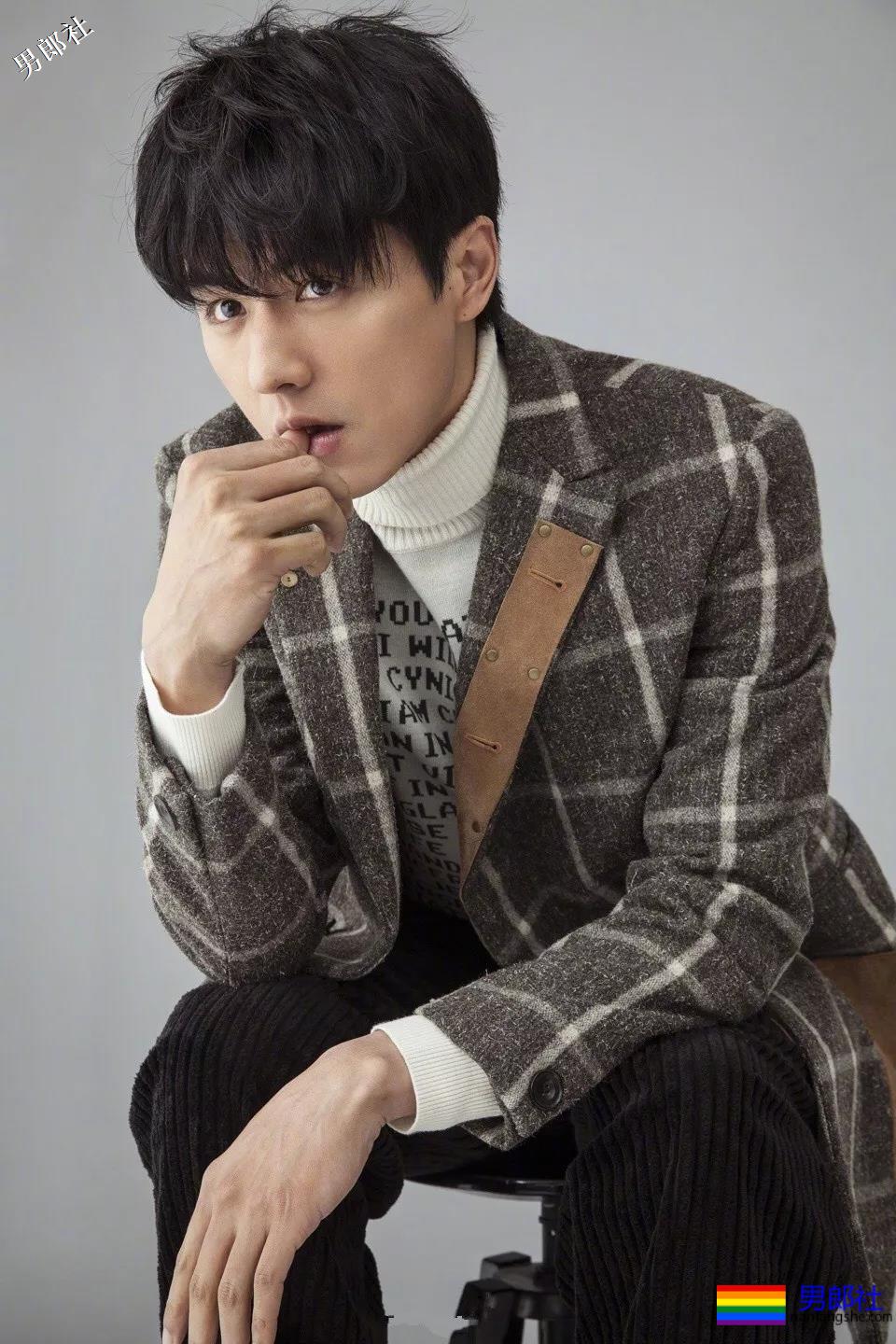 189大长腿男模男女通吃，俊朗少年气太鲜嫩，这颜值我给满分！ - 51虹马