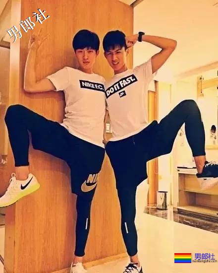 189大长腿男模男女通吃，俊朗少年气太鲜嫩，这颜值我给满分！ - 51虹马