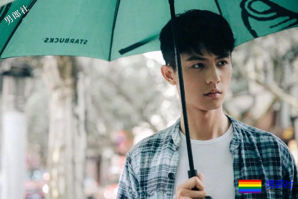 189大长腿男模男女通吃，俊朗少年气太鲜嫩，这颜值我给满分！ - 51虹马