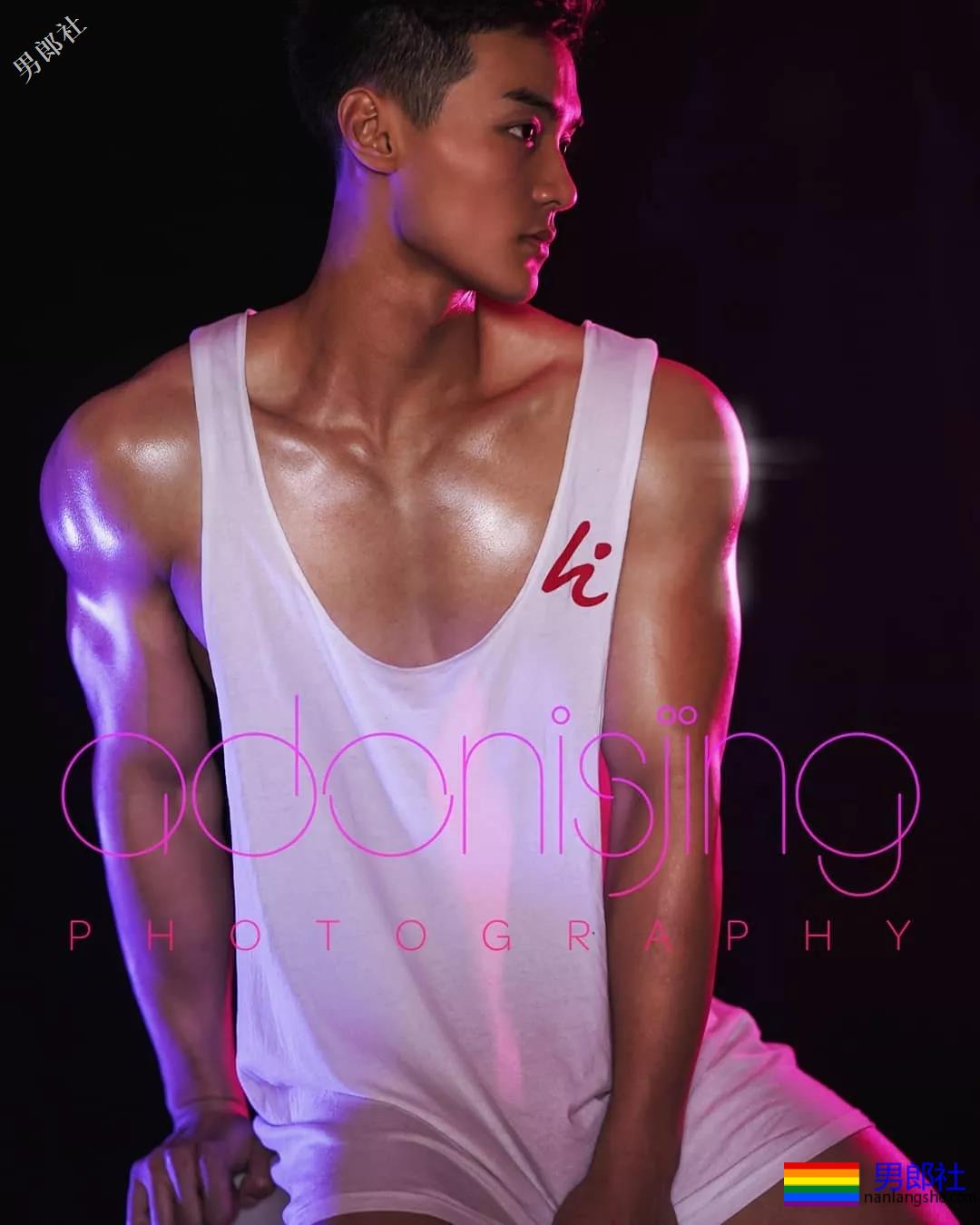 天菜教练和洪晓龙又有新硬照，他真是幕后英雄！ - 51虹马