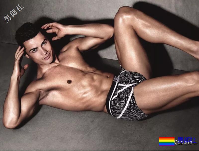 他的裤裆，快被摸秃了... - 51虹马