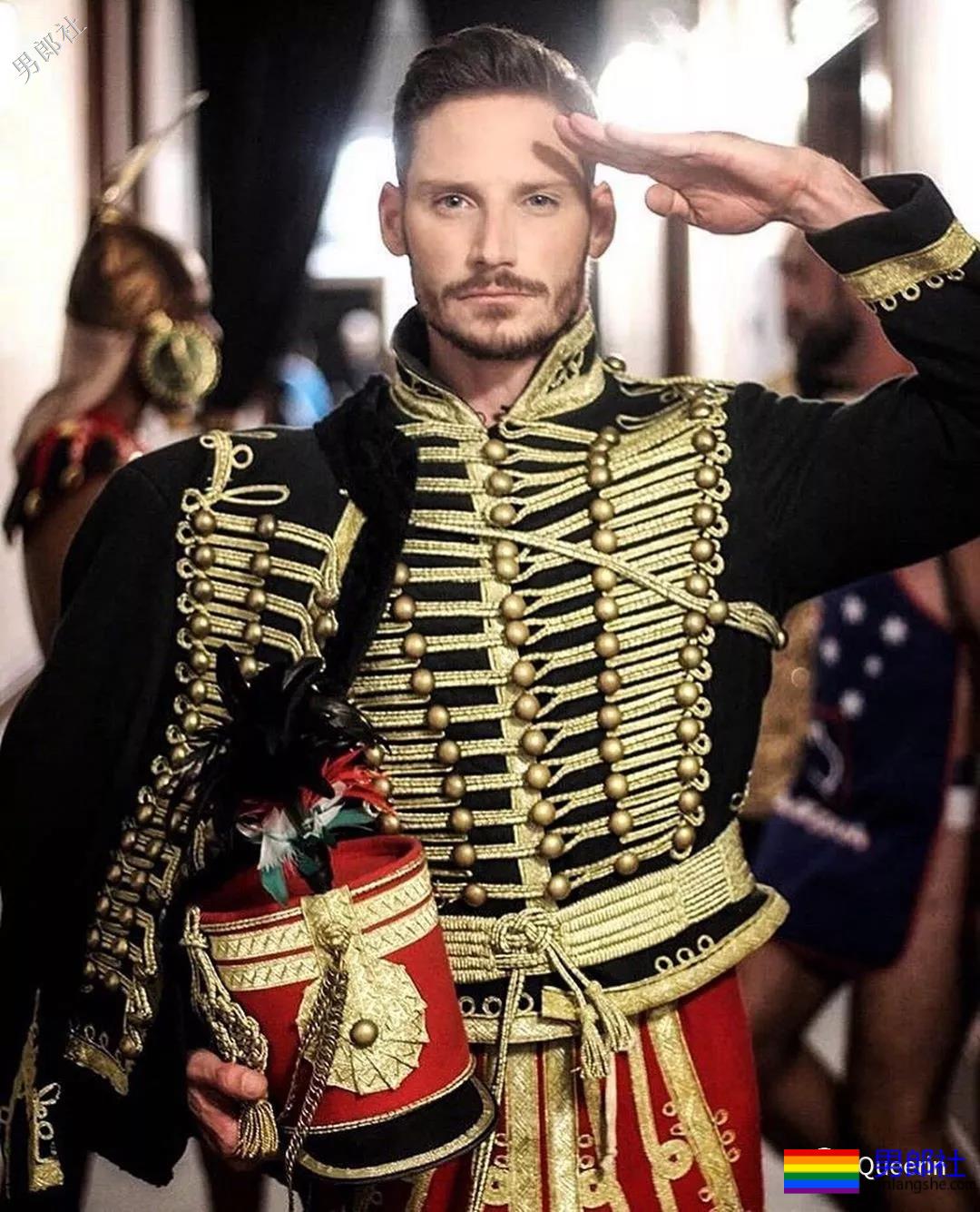 世界同志先生选出来了？是他。 - 51虹马