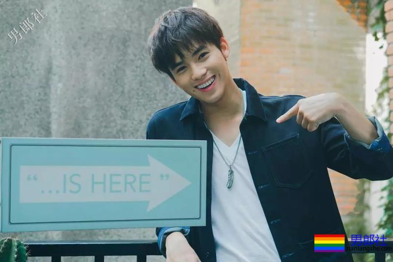 可萌可甜的酒窝少年，这个小奶狗真是太可爱了！ - 51虹马