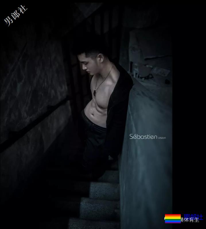 单眼皮肌肉寸头男攻 - 51虹马