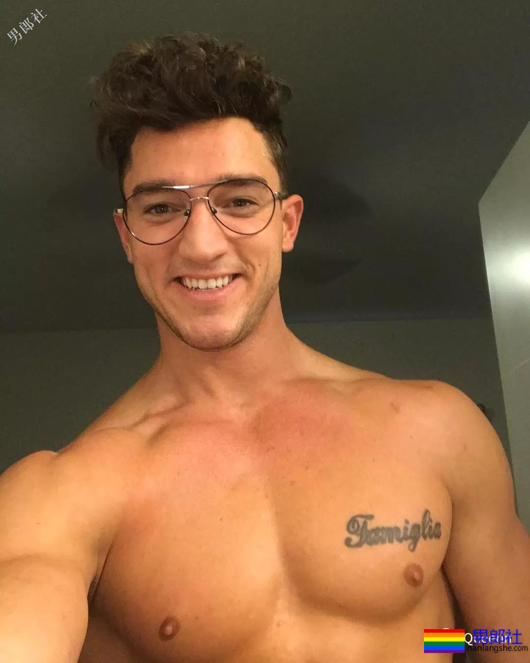 全员GOGOBOY,真的是基你太美！ - 51虹马