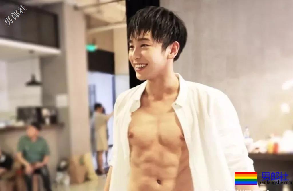 彭昱畅董力出演新版《网球王子》，一水的长腿腹肌小鲜肉！ - 51虹马