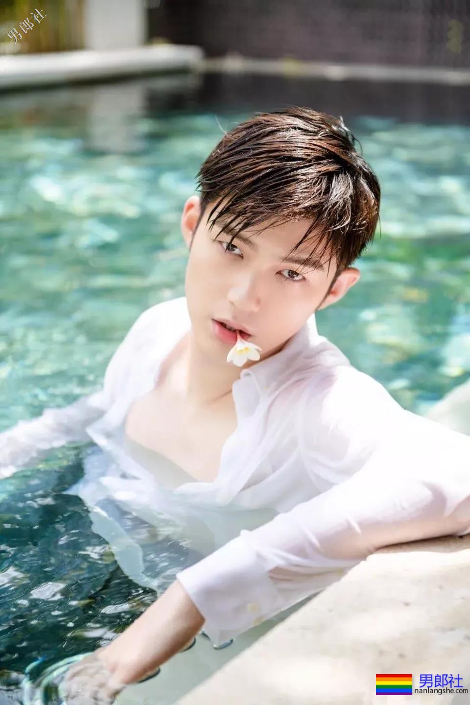 彭昱畅董力出演新版《网球王子》，一水的长腿腹肌小鲜肉！ - 51虹马