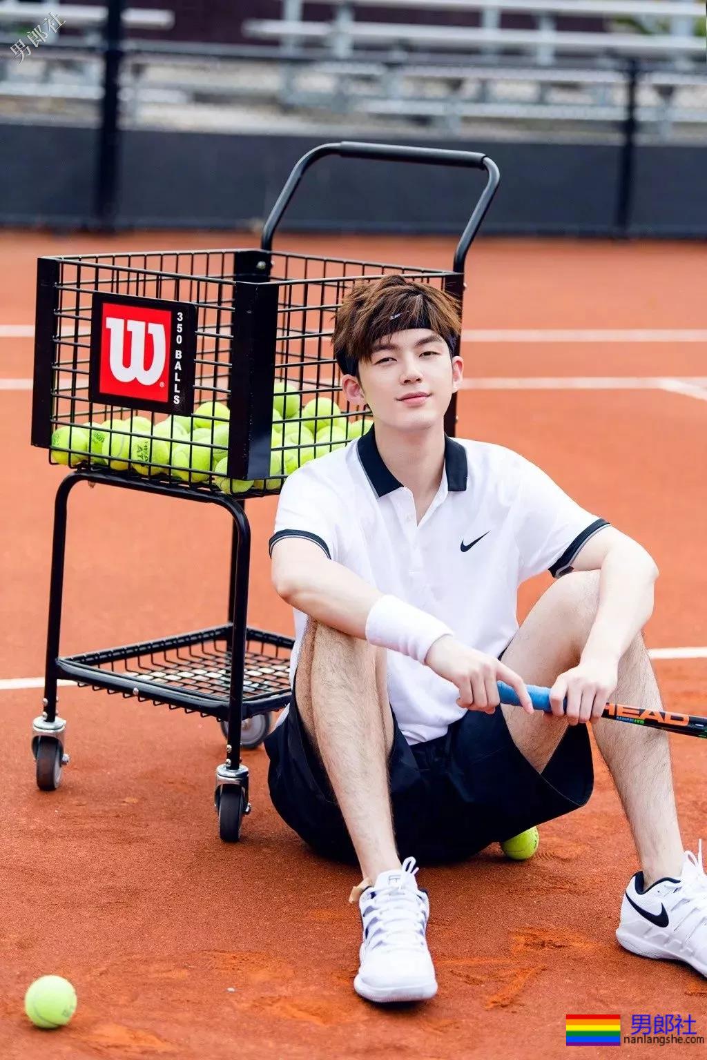 彭昱畅董力出演新版《网球王子》，一水的长腿腹肌小鲜肉！ - 51虹马