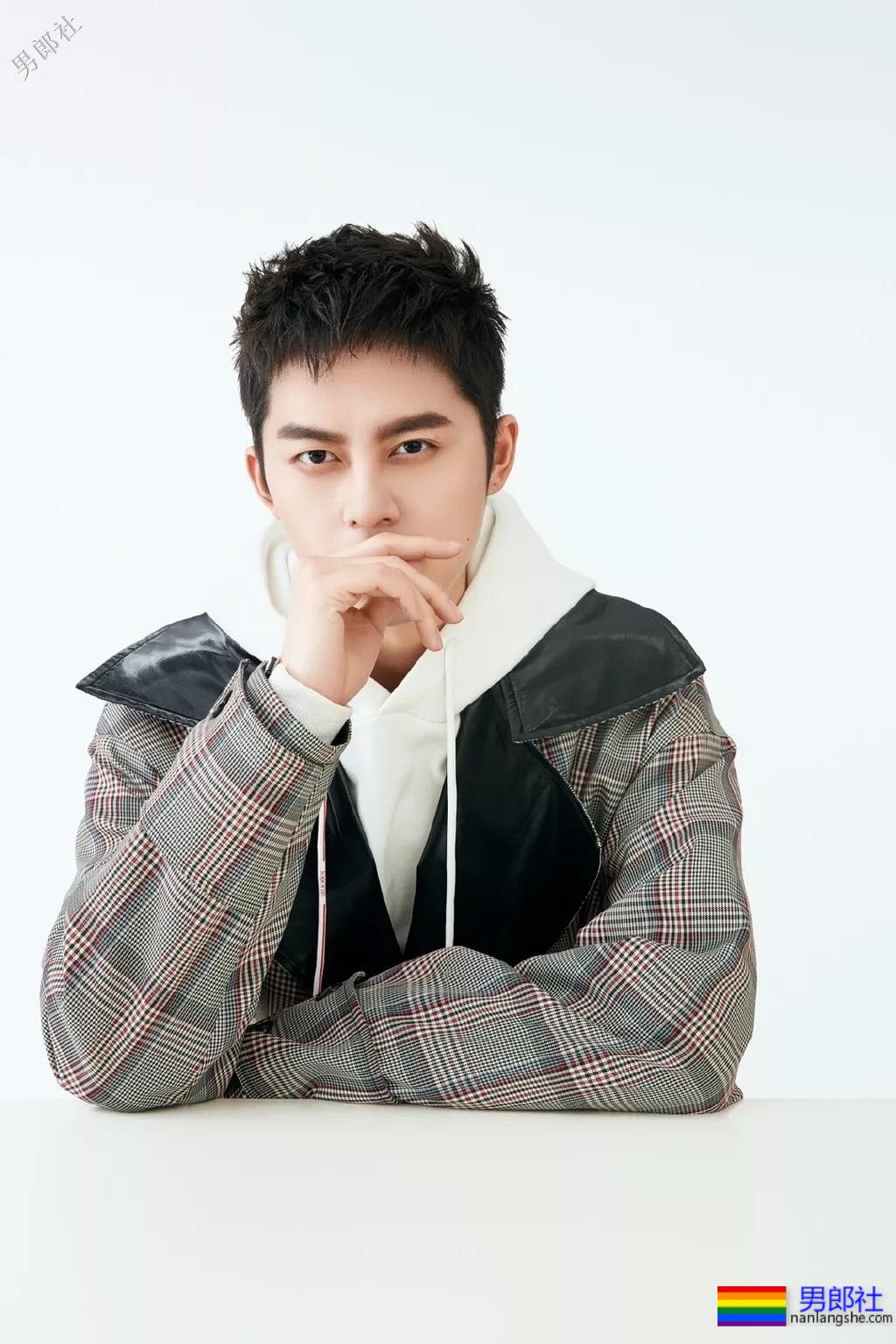 彭昱畅董力出演新版《网球王子》，一水的长腿腹肌小鲜肉！ - 51虹马