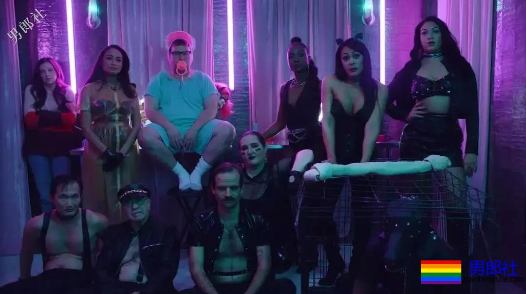 羞辱、捆绑、皮鞭，S女王带基友走上“歪路”！ - 51虹马