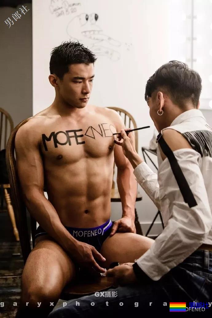 gogoboy名媛Alex拍摄现场 被撩石更了！ - 51虹马