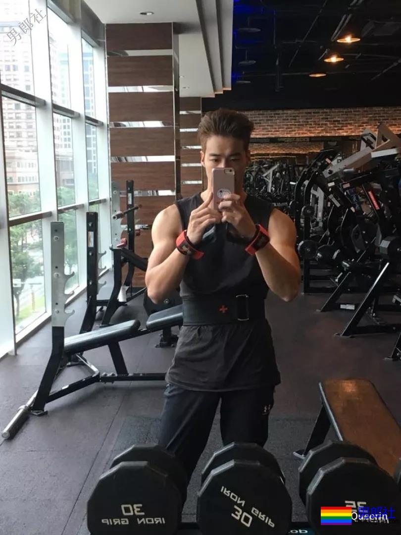 台北翘臀大火，早年R级电影真的很敢！ - 51虹马