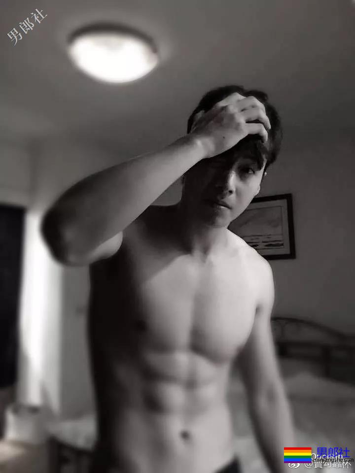 台北翘臀大火，早年R级电影真的很敢！ - 51虹马