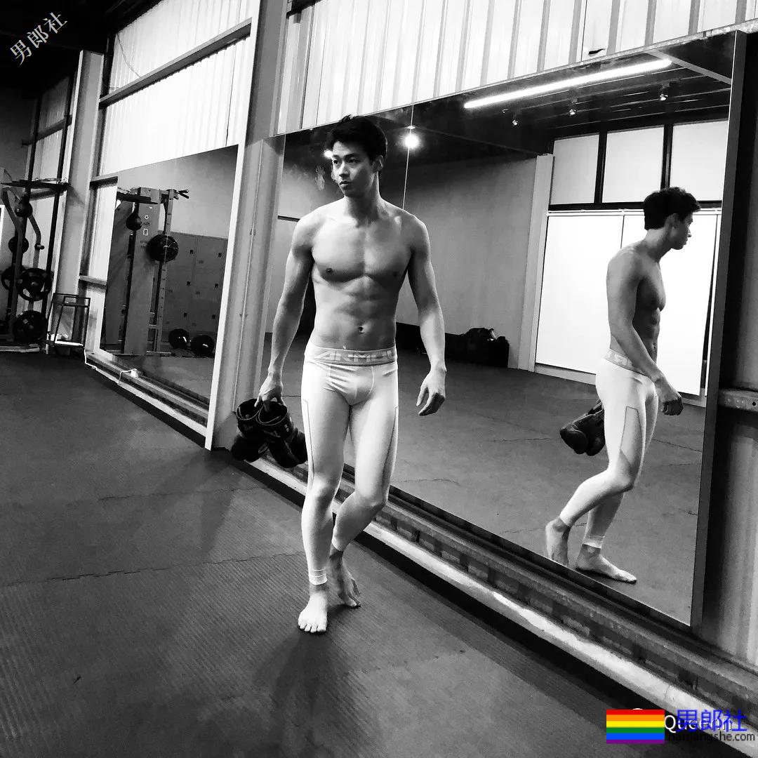 台北翘臀大火，早年R级电影真的很敢！ - 51虹马