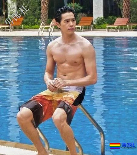 《圈套》比《上瘾》还火？“胡子爸爸”早年写真才是宝藏 - 51虹马