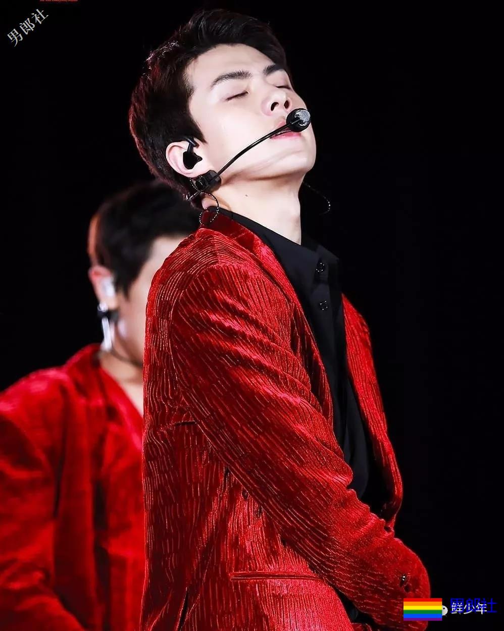 电脑G盘里的吴世勋写真集 - 51虹马