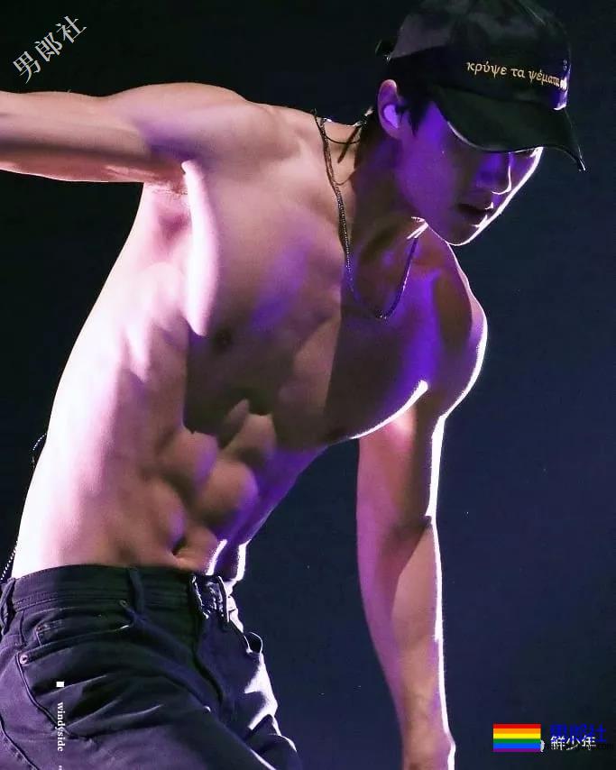 电脑G盘里的吴世勋写真集 - 51虹马