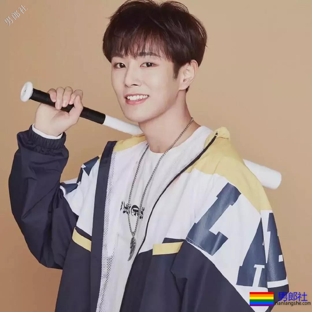 热综小狼狗8块腹肌嘎崩脆，这些宝藏男孩绝对让你心动！ - 51虹马